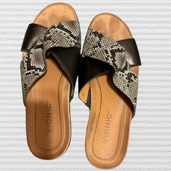 Vionic Snakeskin Pattern Sandals - Picture 2 of 7
